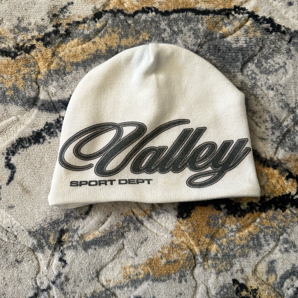 Vale Forever Coke Cursive Beanie White